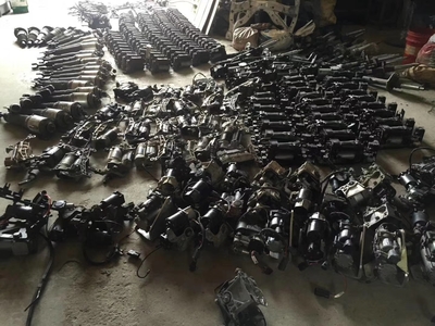 回收奔驰汽车配件与下线库存轿车配件 市场机遇与环保选择